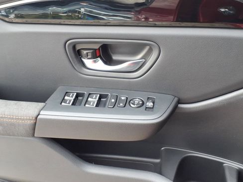 Used 2025 Honda Pilot Sport image 30