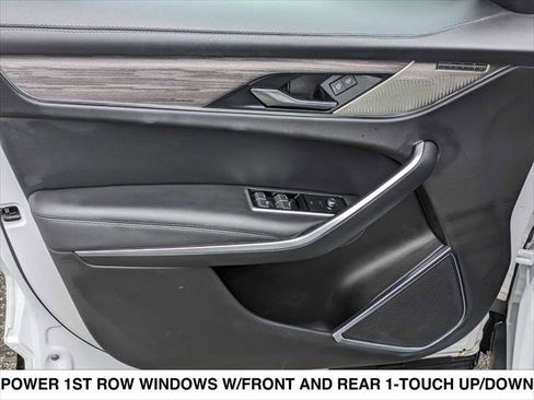 Used 2023 Jaguar F-PACE S image 20