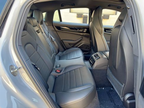 Used 2025 Porsche Panamera w/ Premium Package RWD image 43