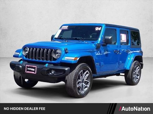 Used 2024 Jeep Wrangler Unlimited w/ Convenience Group AWD/4WD image 1