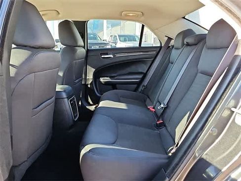 Used 2023 Chrysler 300 Touring w/ Sport Appearance Package image 29