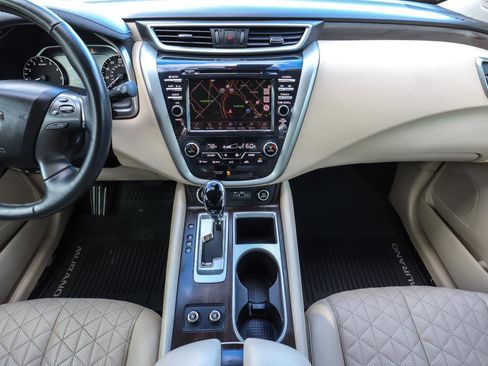 Used 2019 Nissan Murano Platinum w/ Cargo Package image 29