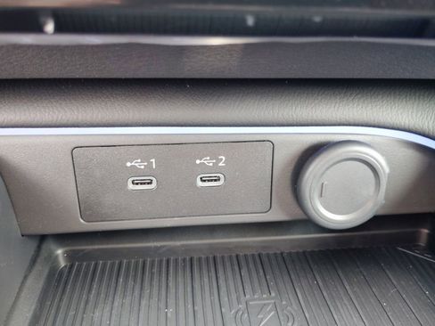 New 2026 Nissan Sentra SR w/ SR Premium Package FWD image 19