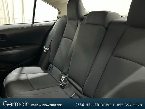 Used 2025 Toyota Corolla LE image 28