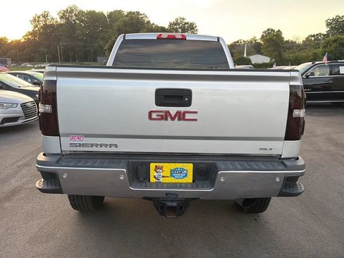 Used 2015 GMC Sierra 2500 SLT w/ Duramax Plus Package AWD/4WD image 4