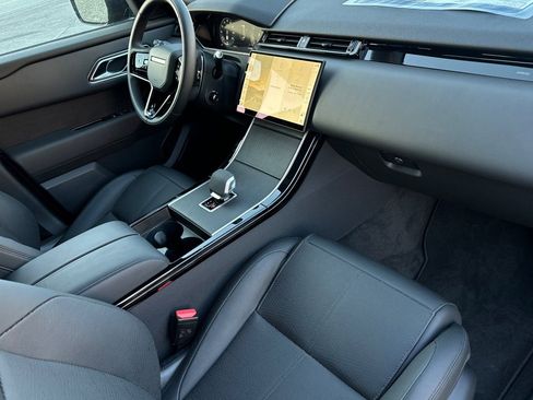 New 2024 Land Rover Range Rover Velar Dynamic HSE AWD/4WD image 16