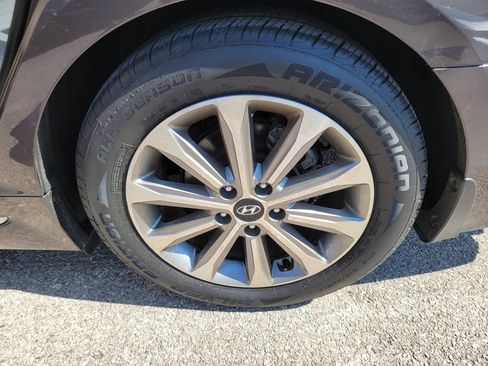 Used 2017 Hyundai Sonata Limited w/ Tech Package 03 FWD image 31