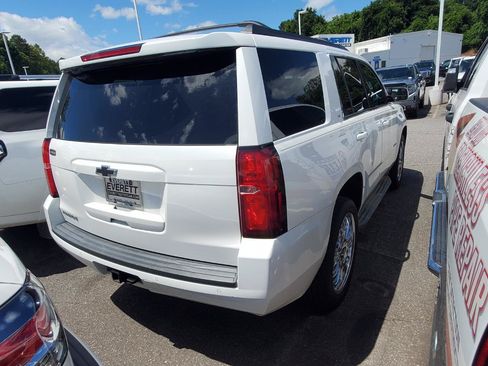 Used 2015 Chevrolet Tahoe LT AWD/4WD image 9
