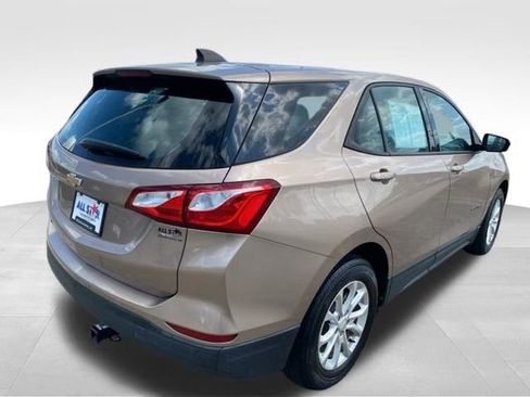 Used 2019 Chevrolet Equinox LS image 8