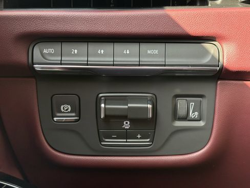 New 2026 Cadillac Escalade Luxury image 34