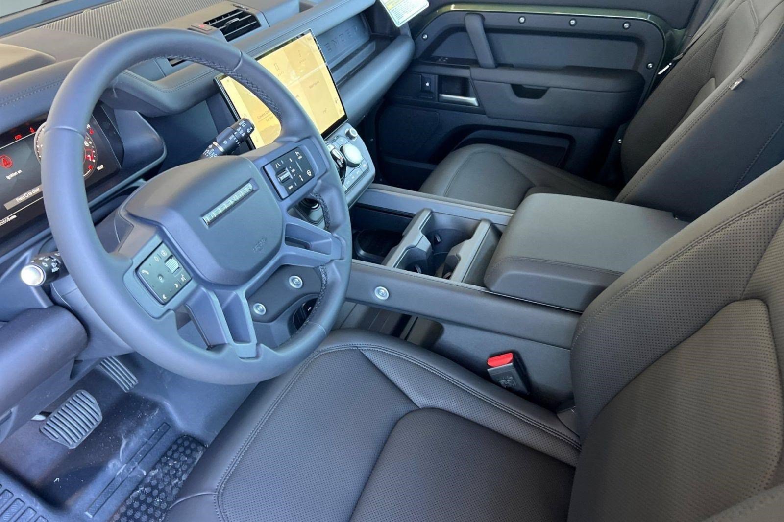 New 2026 Land Rover Defender 110 S AWD/4WD image 15