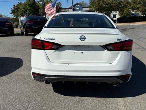 Used 2021 Nissan Altima 2.5 SR image 4