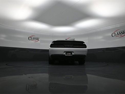 Used 2019 Dodge Challenger R/T w/ Plus Package image 30