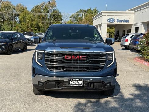 Used 2024 GMC Sierra 1500 SLT w/ SLT Premium Plus Package AWD/4WD image 2