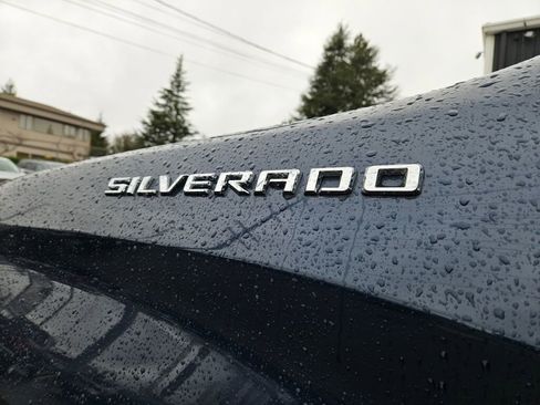 Used 2020 Chevrolet Silverado 1500 LT w/ Fleet Comfort Package image 16