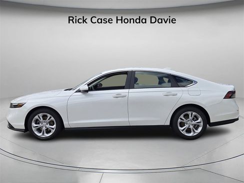 Used 2025 Honda Accord LX image 3