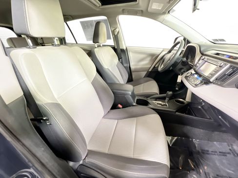 Used 2013 Toyota RAV4 XLE image 26