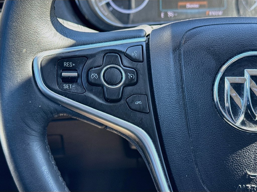 Used 2017 Buick Regal Sport Touring FWD image 18