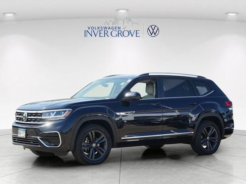 Certified 2022 Volkswagen Atlas SEL R-Line AWD/4WD image 3