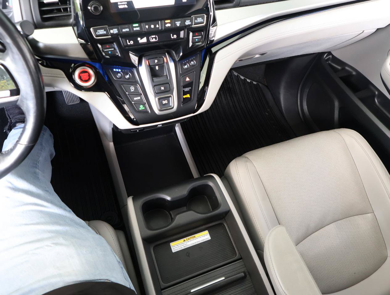 Used 2018 Honda Odyssey Elite image 55