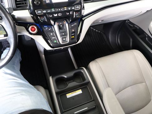 Used 2018 Honda Odyssey Elite image 55