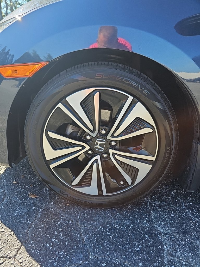 Used 2018 Honda Civic EX-L image 30