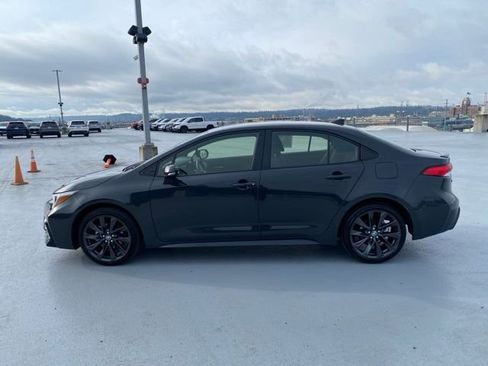 Certified 2025 Toyota Corolla SE image 9