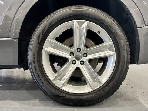 Used 2019 Audi Q8 Premium w/ Convenience Package AWD/4WD image 48