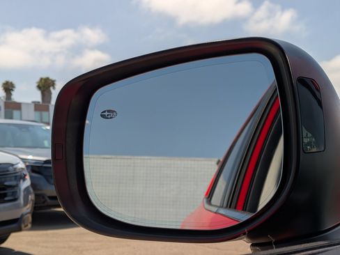 Used 2020 Subaru Crosstrek 2.0i Limited w/ Moonroof Package w/Navigation AWD/4WD image 26