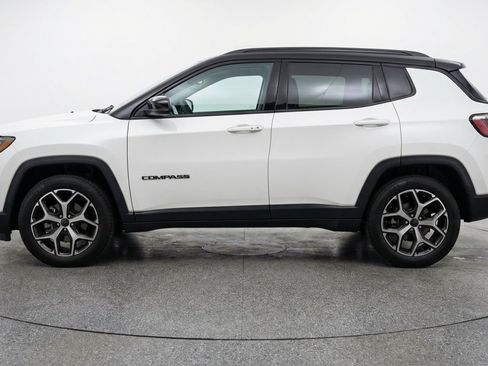 Used 2025 Jeep Compass Limited AWD/4WD image 5