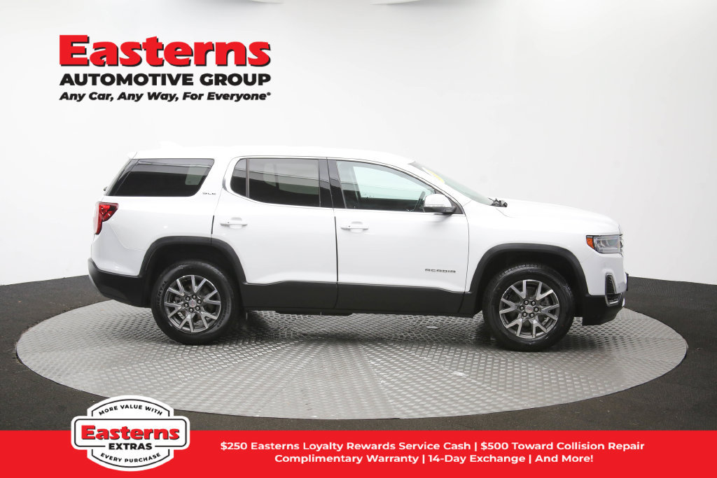 Used 2023 GMC Acadia SLE FWD image 43