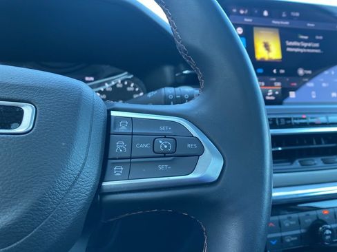 Used 2022 Jeep Compass Limited w/ Sun and Sound Group image 22