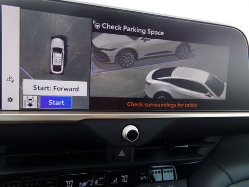 Used 2024 Toyota Crown Platinum image 61