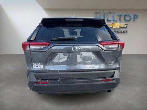 Used 2020 Toyota RAV4 XLE Premium image 7