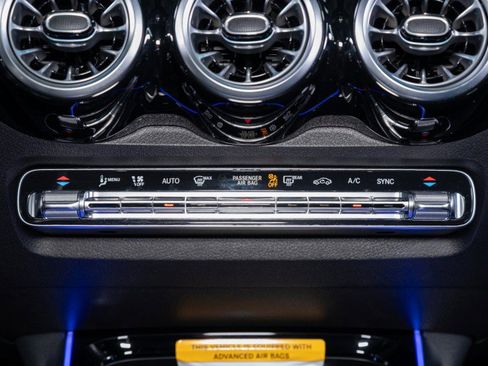 New 2025 Mercedes-Benz GLB 250 image 21