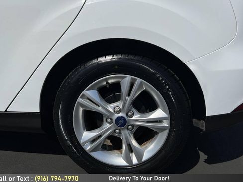 Used 2017 Ford Focus SE FWD image 10