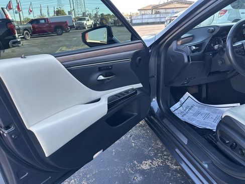 Used 2023 Lexus ES 350 w/ Premium Package image 15