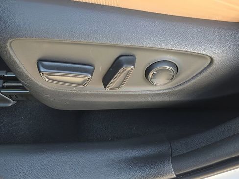 Used 2024 Toyota RAV4 XLE w/ Convenience Package FWD image 16