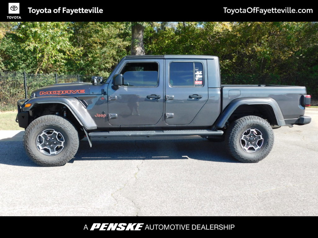 Used 2023 Jeep Gladiator Mojave w/ LED Lighting Group AWD/4WD image 8