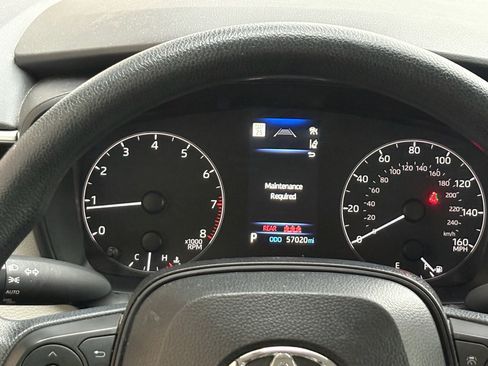 Used 2024 Toyota Corolla LE FWD image 33