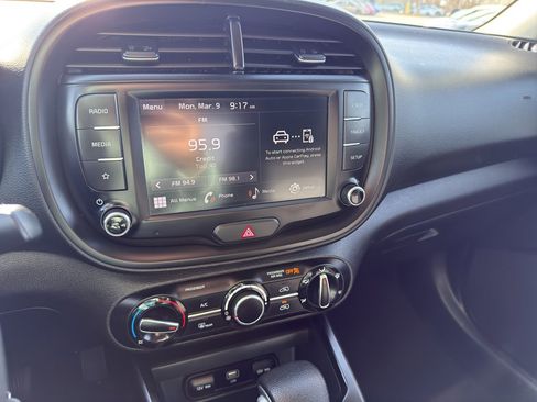 Used 2024 Kia Soul LX w/ Option Group 015 image 20