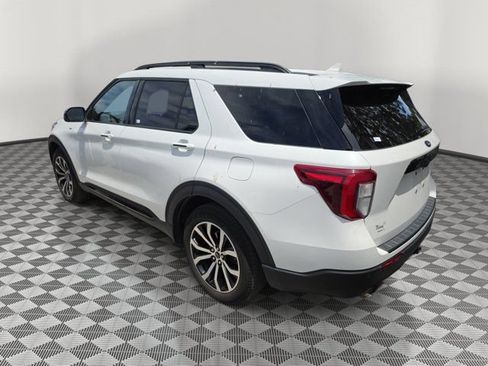 Certified 2023 Ford Explorer ST-Line w/ Class IV Trailer Tow Package RWD image 3