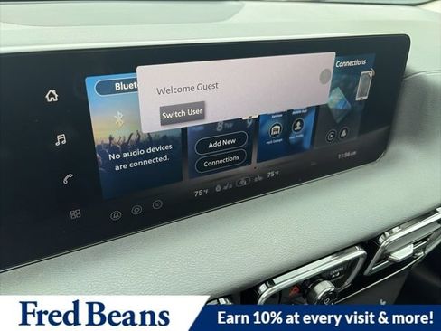 New 2026 Nissan Sentra SR w/ SR Premium Package FWD image 18