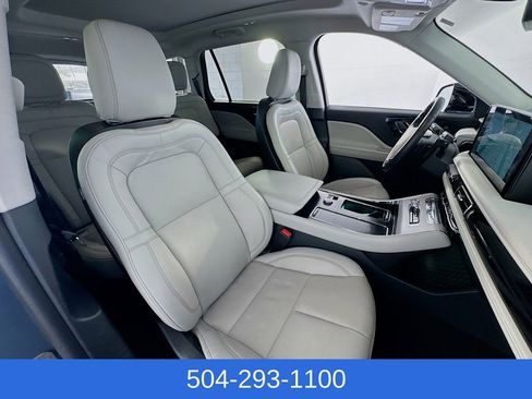 Used 2025 Lincoln Aviator Reserve image 30