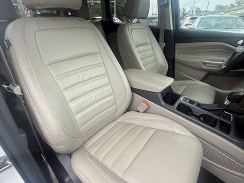 Used 2017 Ford Escape Titanium AWD/4WD image 15