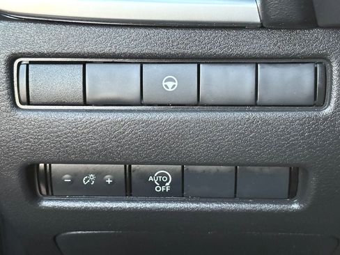 Certified 2023 Nissan Rogue SV image 22