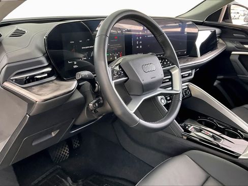 Used 2025 Audi Q5 Premium Plus w/ Premium Plus AWD/4WD image 17