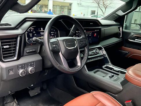 Used 2024 GMC Sierra 2500 Denali Ultimate w/ Max Trailering Package image 18