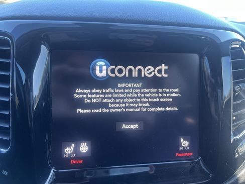 Used 2020 Jeep Compass Limited image 24