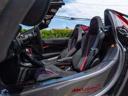 Used 2022 McLaren 765LT RWD image 12